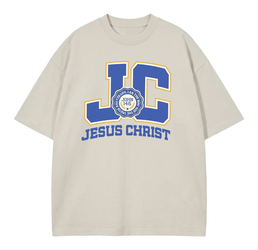 Camiseta Oversized JC Jesus Christ branca — vista de frente