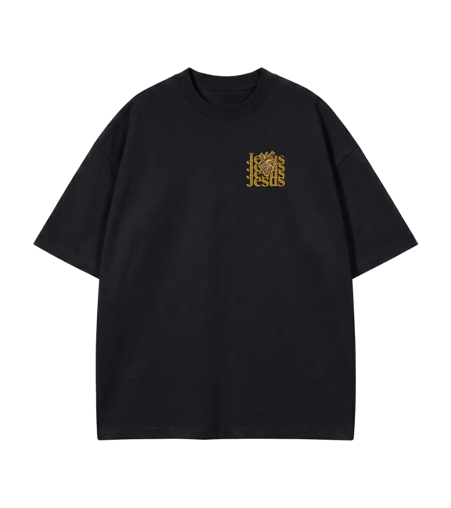 Camiseta Oversized Jesus Coração preta — vista de frente