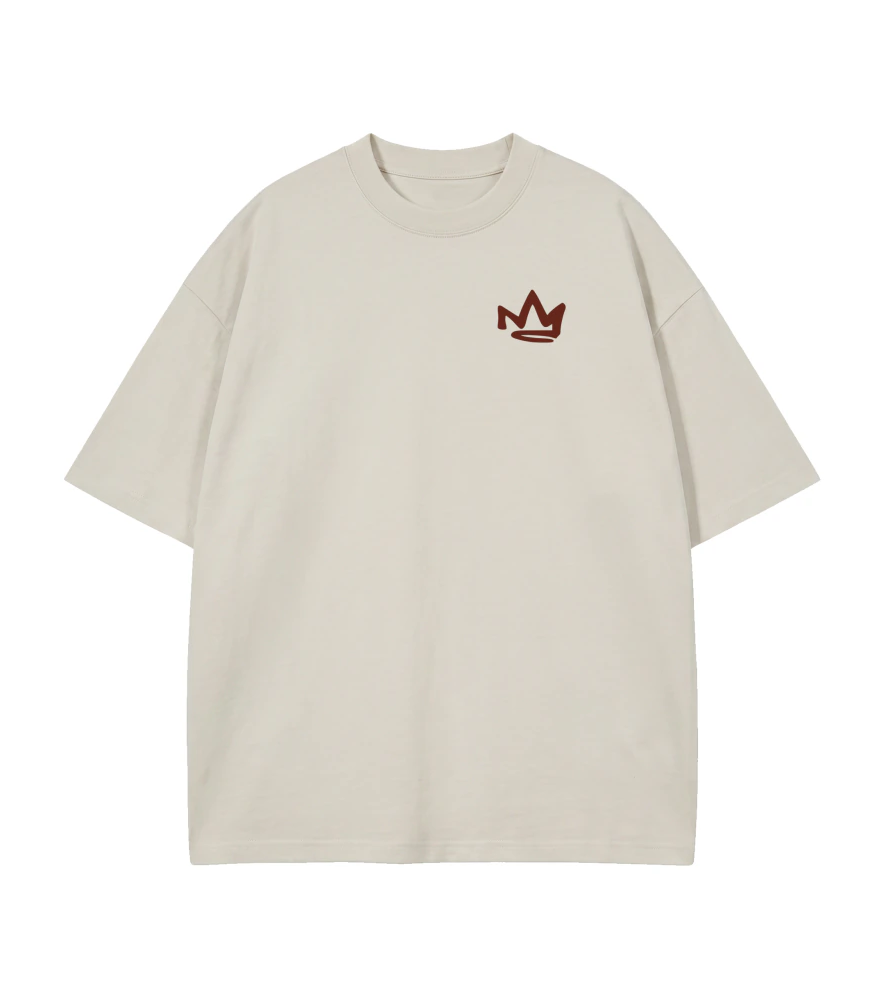 Camiseta Oversized Jesus Is King branca — vista de frente com logo coroa