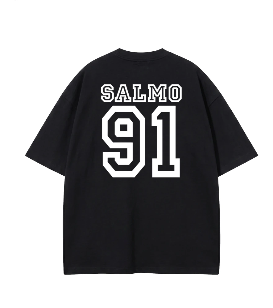 Camiseta Oversized Salmo 91 preta — vista de costas